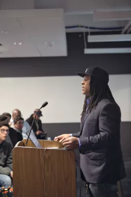 Shaka Senghor sharing his story with the audience.